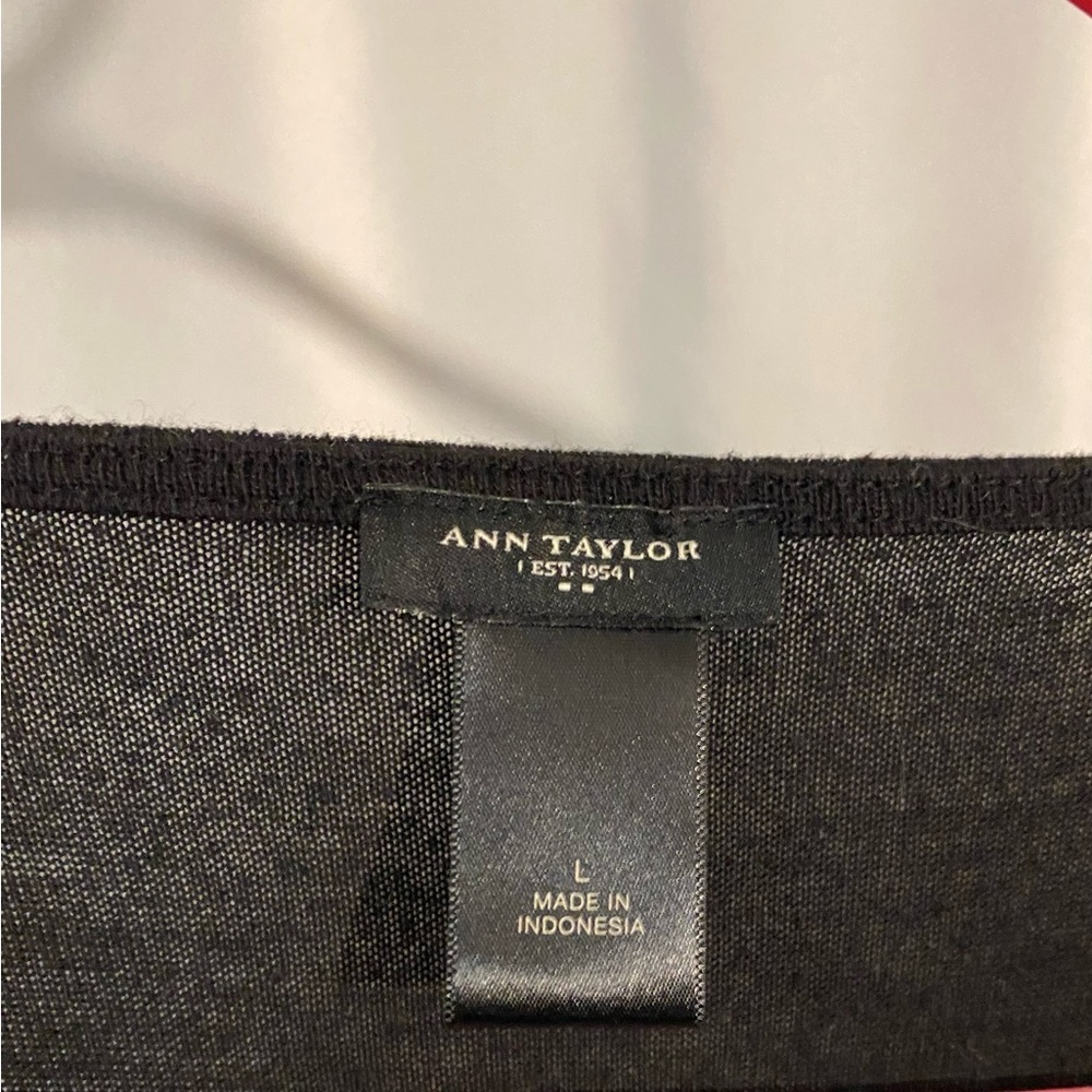 Ann Taylor Sweater - Picture 4 of 4